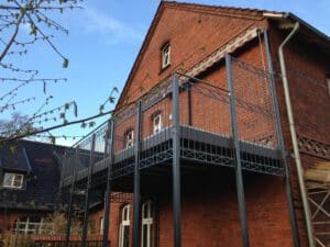 Balkonanlage am Fachwerkhaus