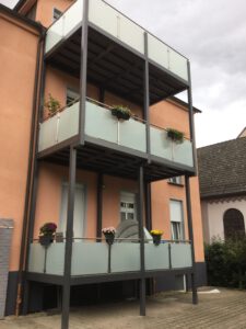 Balkonanlage am Mehrfamilienhaus in Minden