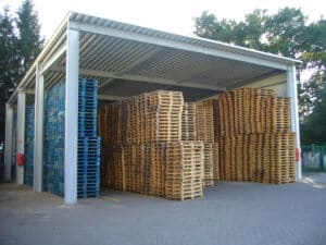 dachkonstruktion_fuer_die_abdeckung_von_paletten_20161203_1417672170 Dachkonstruktion für Palettenlager