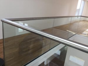 spindeltreppe_in_bad_oeynhausener_penthouse_20161203_1035625854 Spindeltreppe mit Ganzglasgeländer in Bad Oeynhausener Penthouse