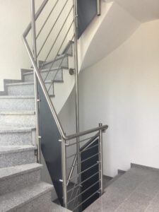 treppenhaus_innengelaender_edelstahl_in_bad_oeynhausen__20161203_1698983260 Treppenhaus Innengeländer aus Edelstahl
