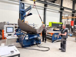 Für das Tramira Transportbetonwerk haben wir zwei neue Sandtrichter konstruiert und installiert, welche die alten Trichteranlagen ersetzen.